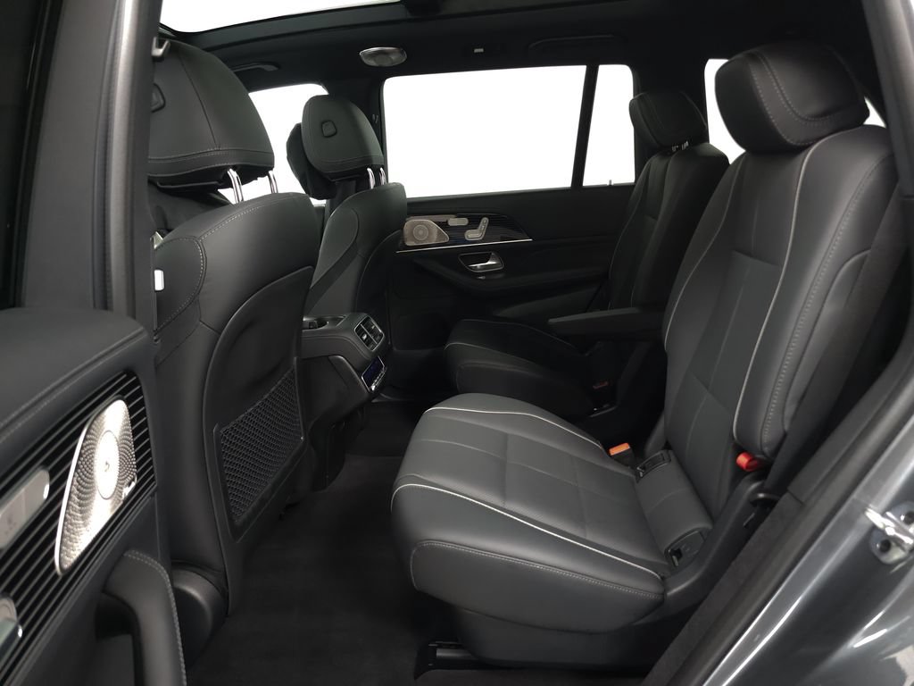 Used 2025 Mercedes-Benz GLS 450 4MATIC image 29