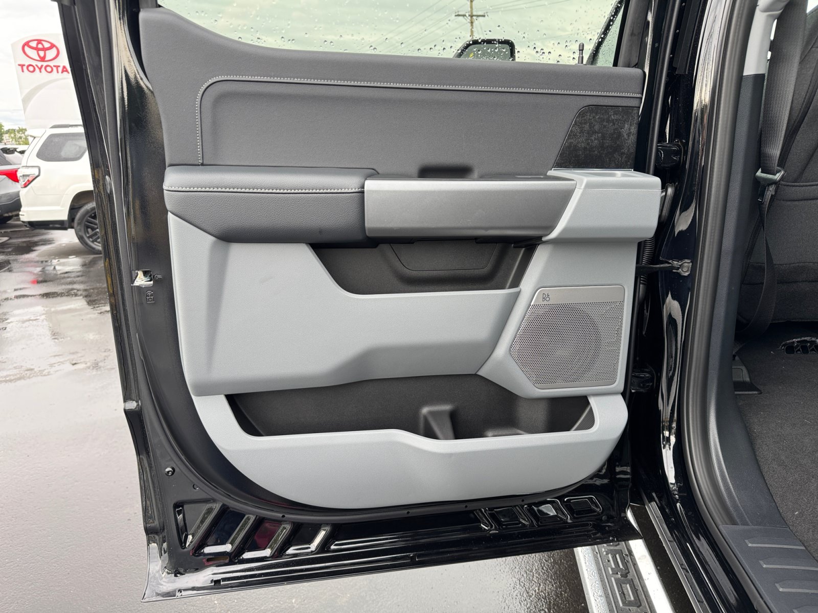 New 2026 Ford F250 XLT w/ XLT Premium Package AWD/4WD image 25