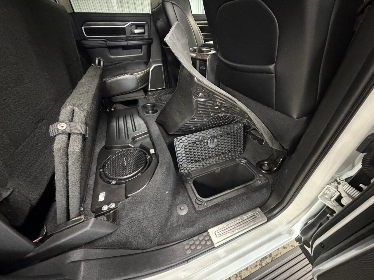 Used 2019 RAM 3500 Laramie image 37