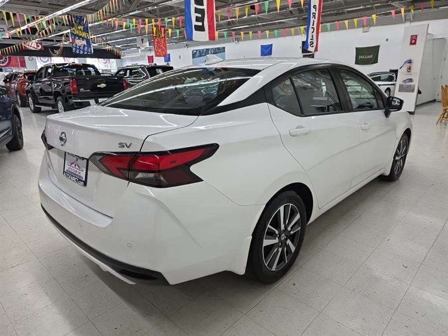 Used 2021 Nissan Versa SV image 6