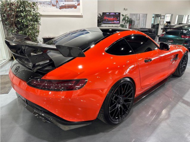 Used 2016 Mercedes-Benz AMG GT S image 2