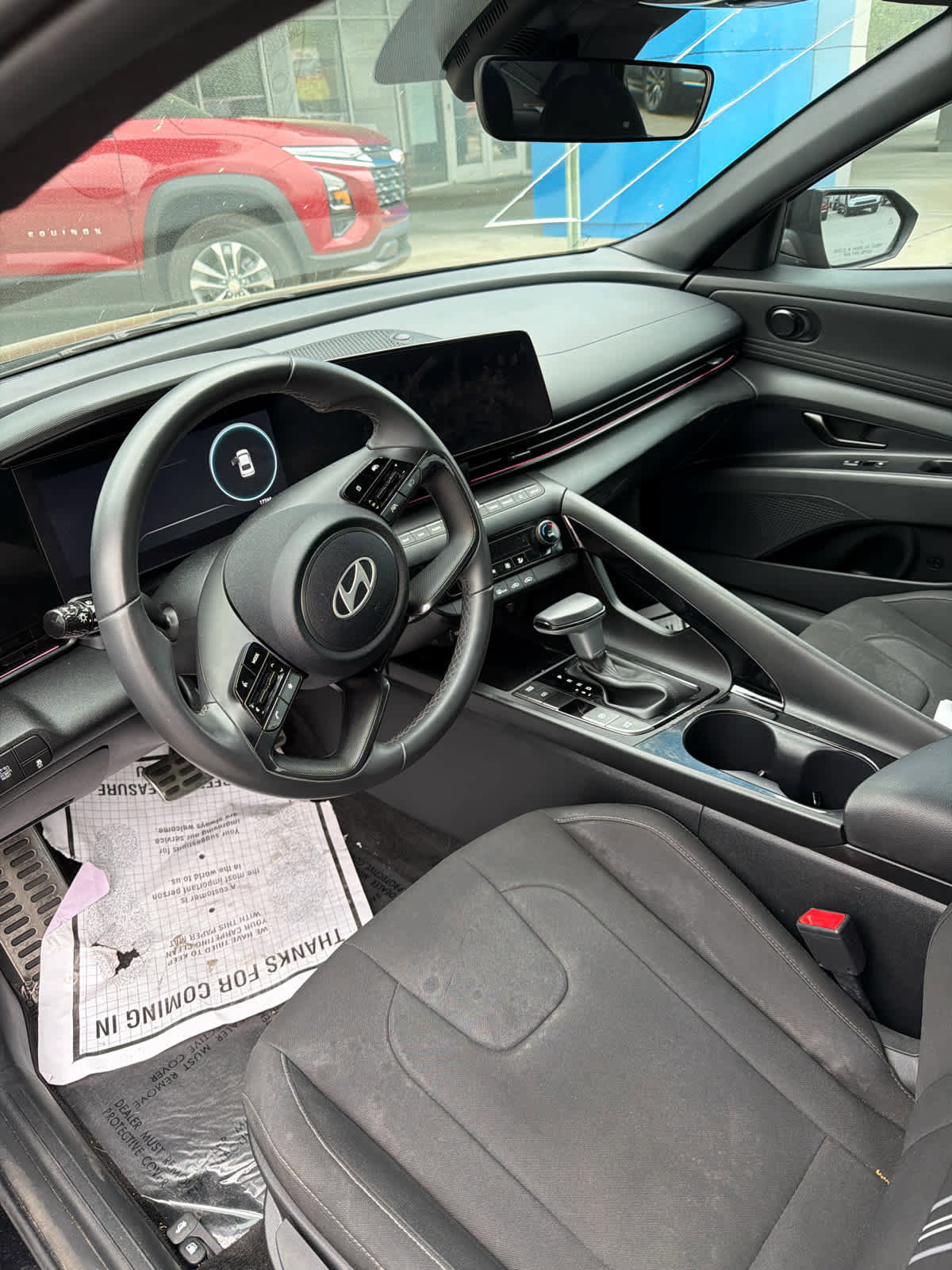 Used 2025 Hyundai Elantra SEL image 3