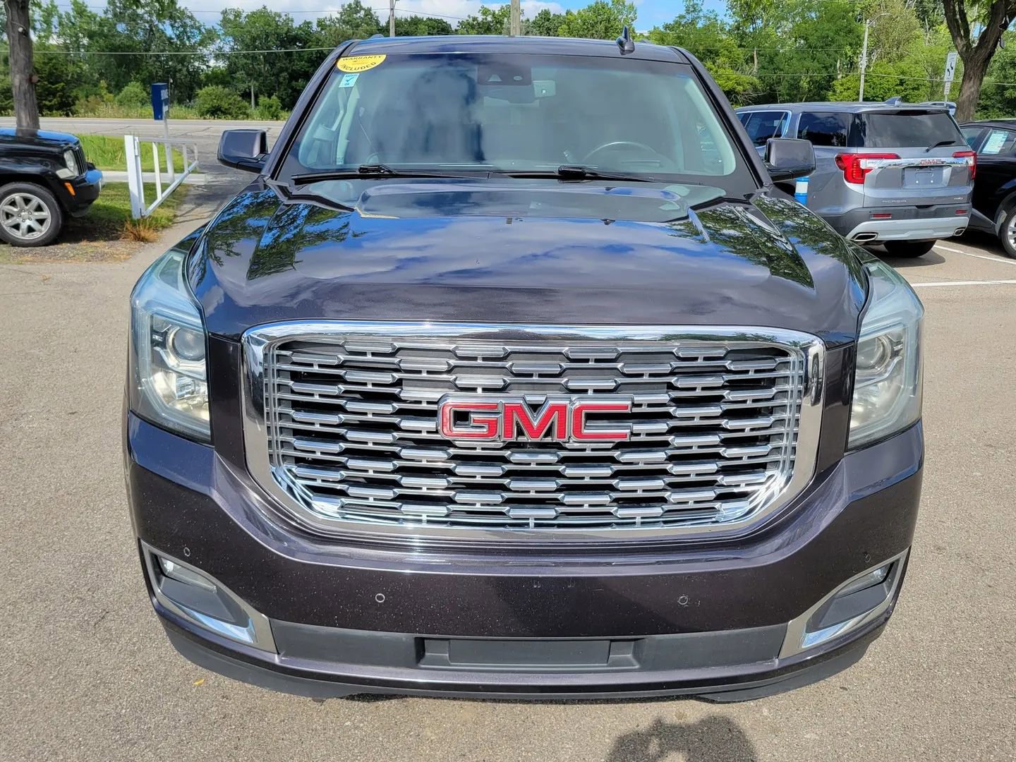 Used 2018 GMC Yukon XL Denali w/ Open Road Package image 9
