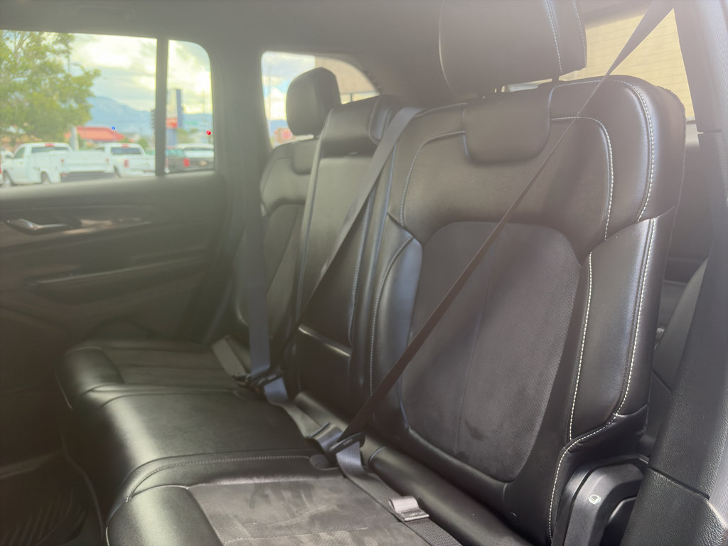 Used 2023 Jeep Grand Cherokee Altitude AWD/4WD image 24