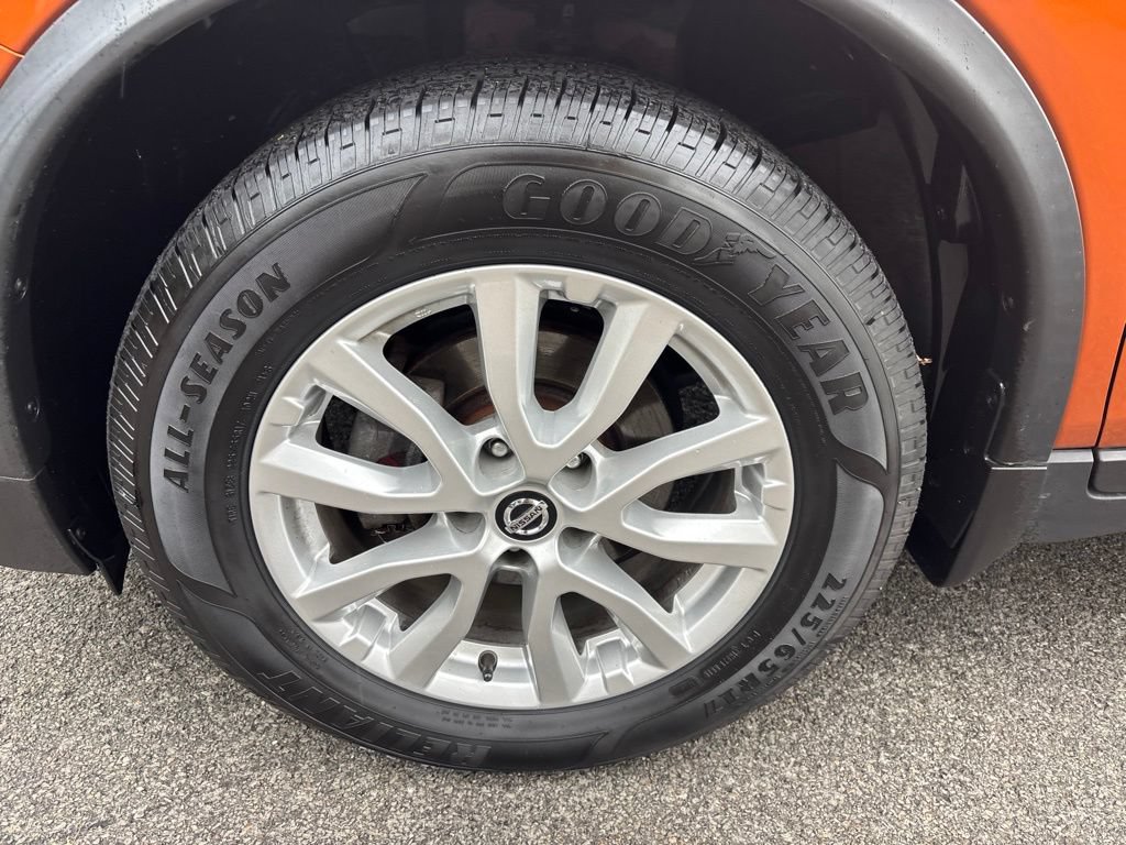 Used 2020 Nissan Rogue SV AWD/4WD image 11