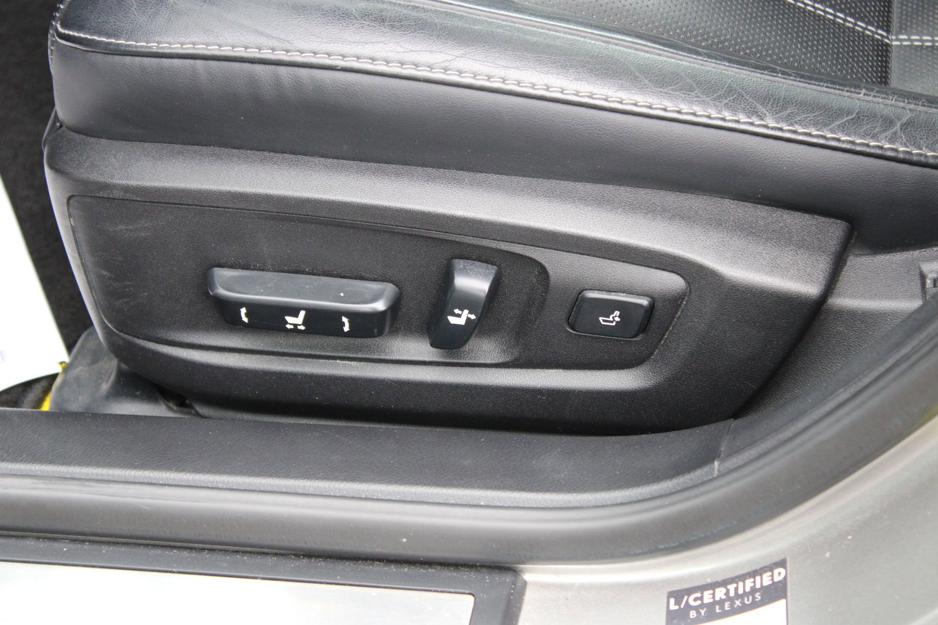 Used 2017 Lexus ES 350 w/ Luxury Package image 13