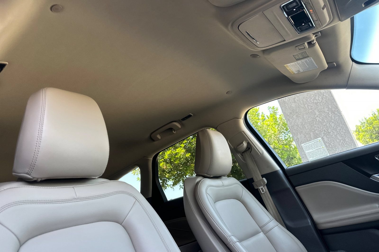 Used 2022 Lincoln Corsair FWD image 17