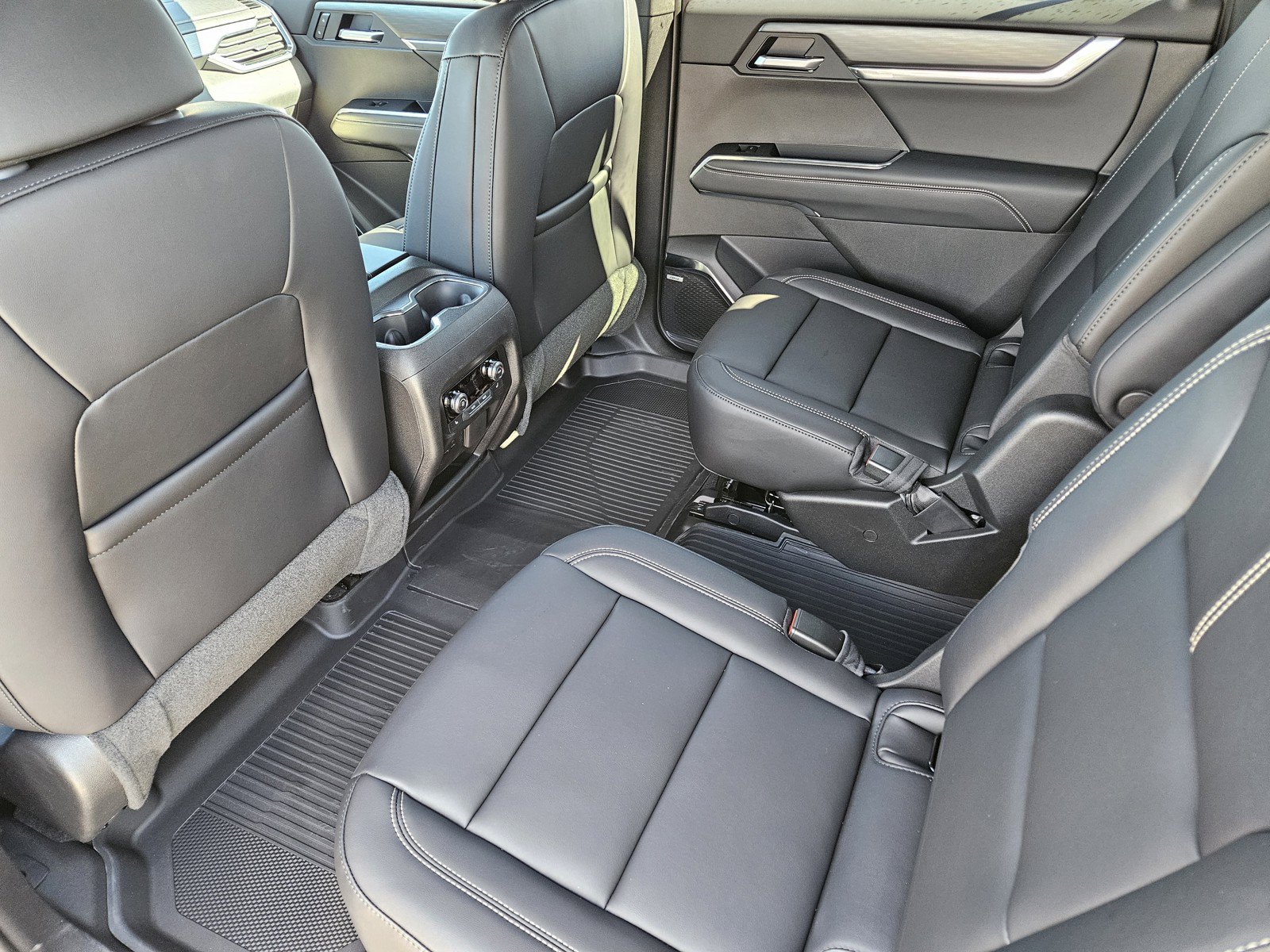 New 2026 GMC Acadia Elevation w/ Black Edition FWD image 20