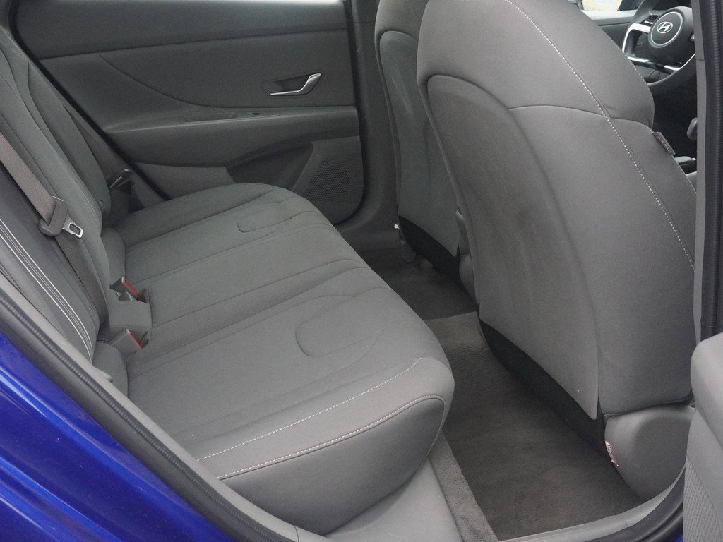 Used 2023 Hyundai Elantra SEL image 24