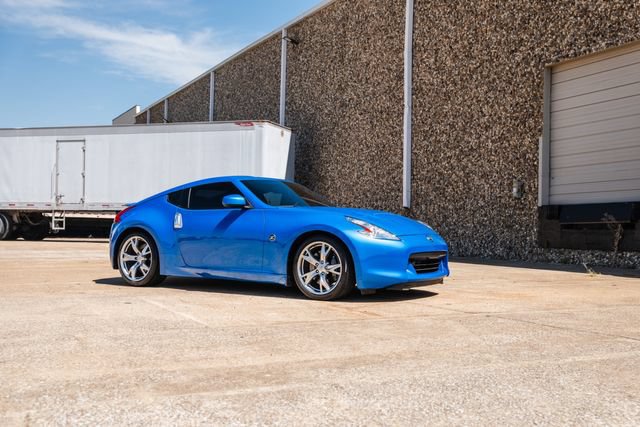 Used 2010 Nissan 370Z Touring w/ Sport Pkg RWD image 19