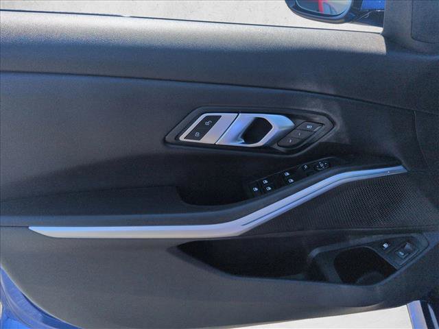 Used 2022 BMW 330e w/ M Sport Package RWD image 11