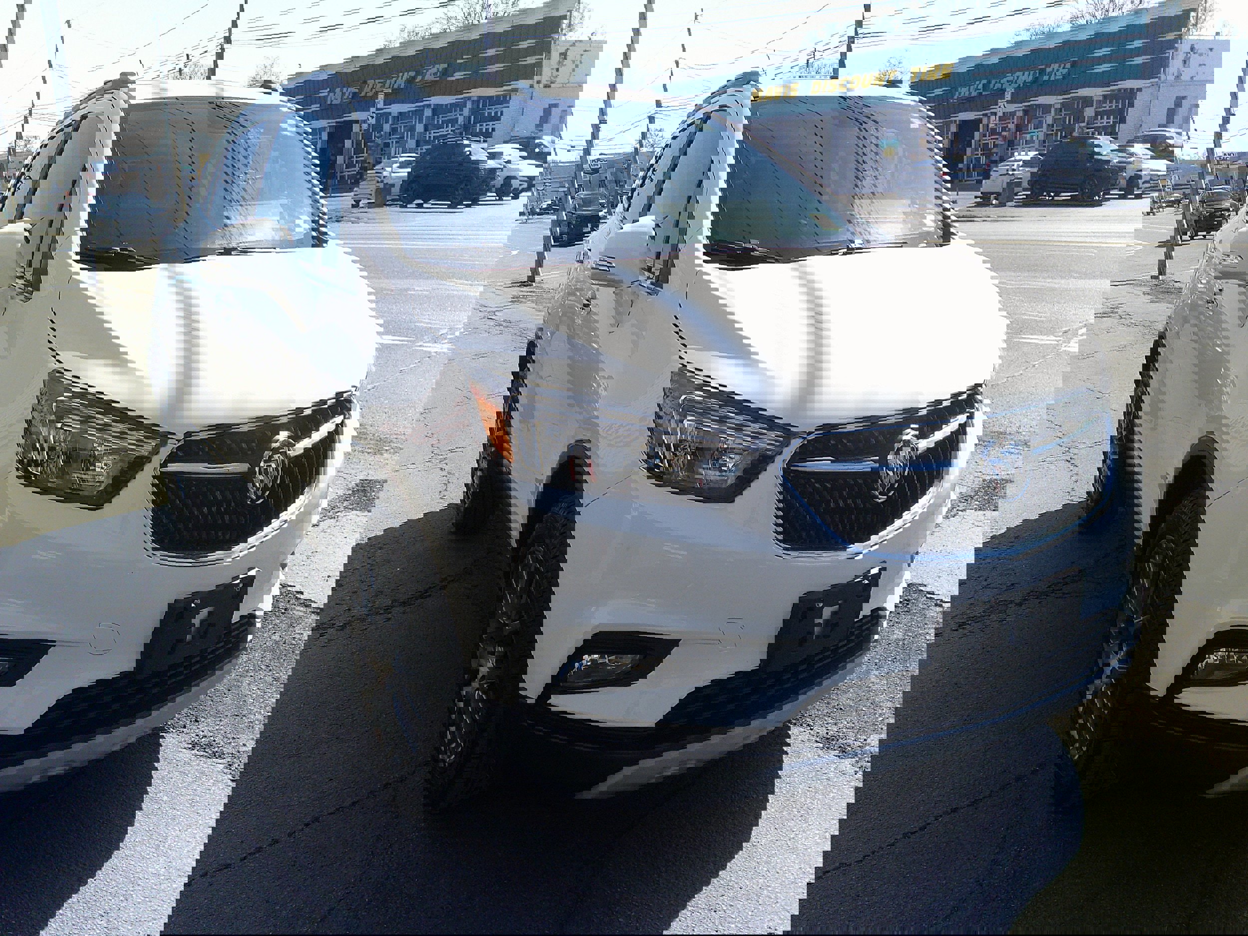 Used 2019 Buick Encore Sport Touring image 9