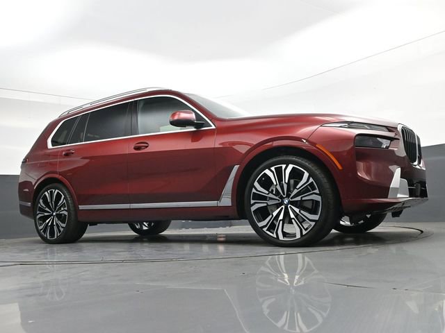 Used 2024 BMW X7 xDrive40i AWD/4WD image 29