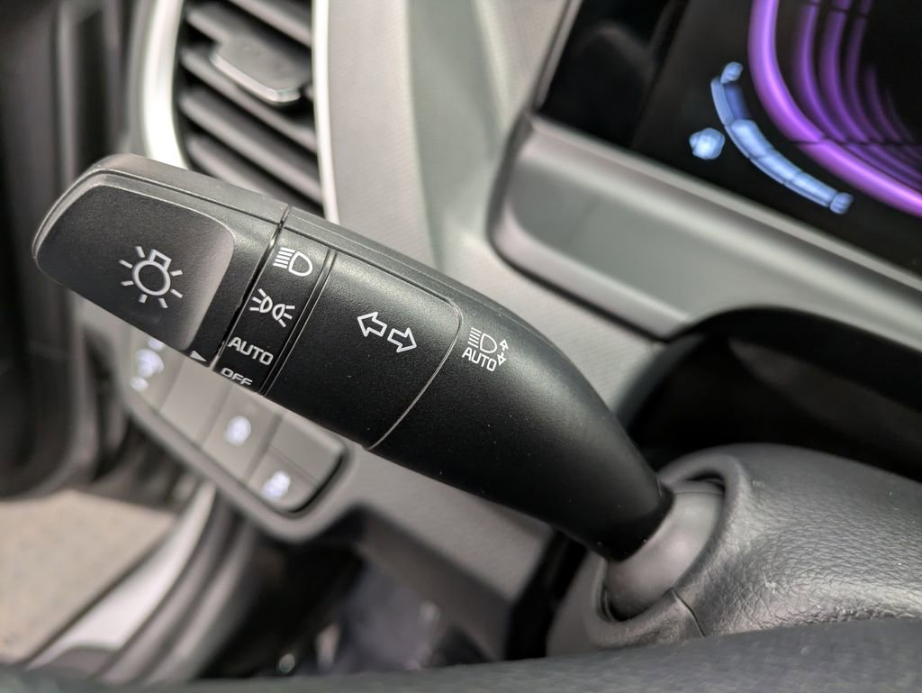 Used 2024 Kia Seltos LX AWD/4WD image 19