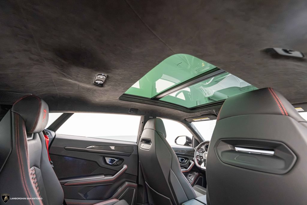 Used 2024 Lamborghini Urus S AWD/4WD image 28