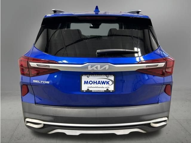 Used 2022 Kia Seltos S FWD image 4