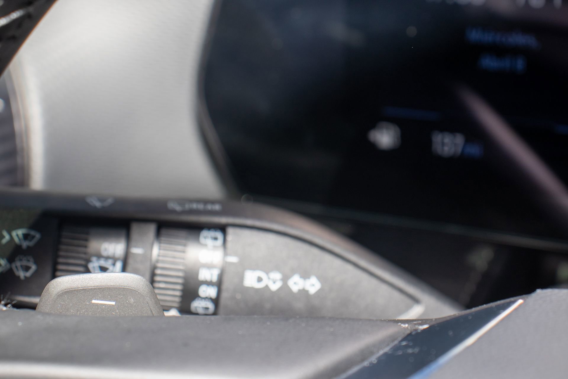 Used 2025 Chevrolet Equinox LT image 29