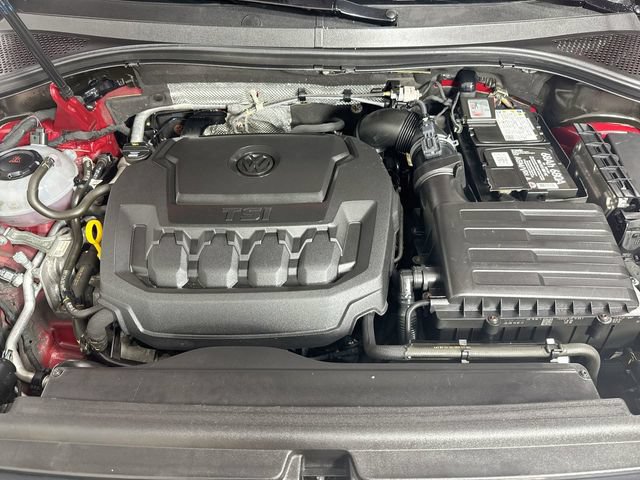 Used 2018 Volkswagen Tiguan SEL AWD/4WD image 27