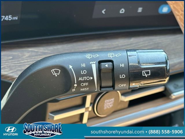 Used 2024 Hyundai Santa Fe Limited image 25