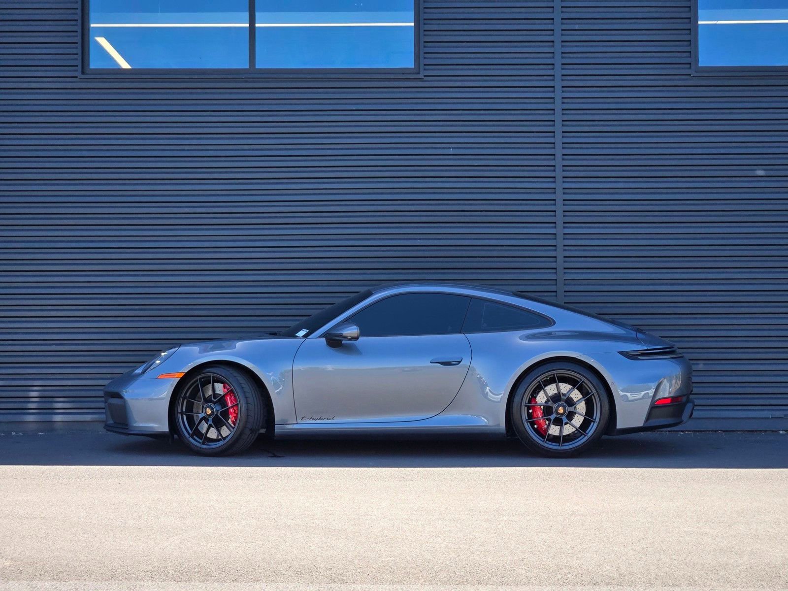 Certified 2026 Porsche 911 Carrera GTS RWD image 2