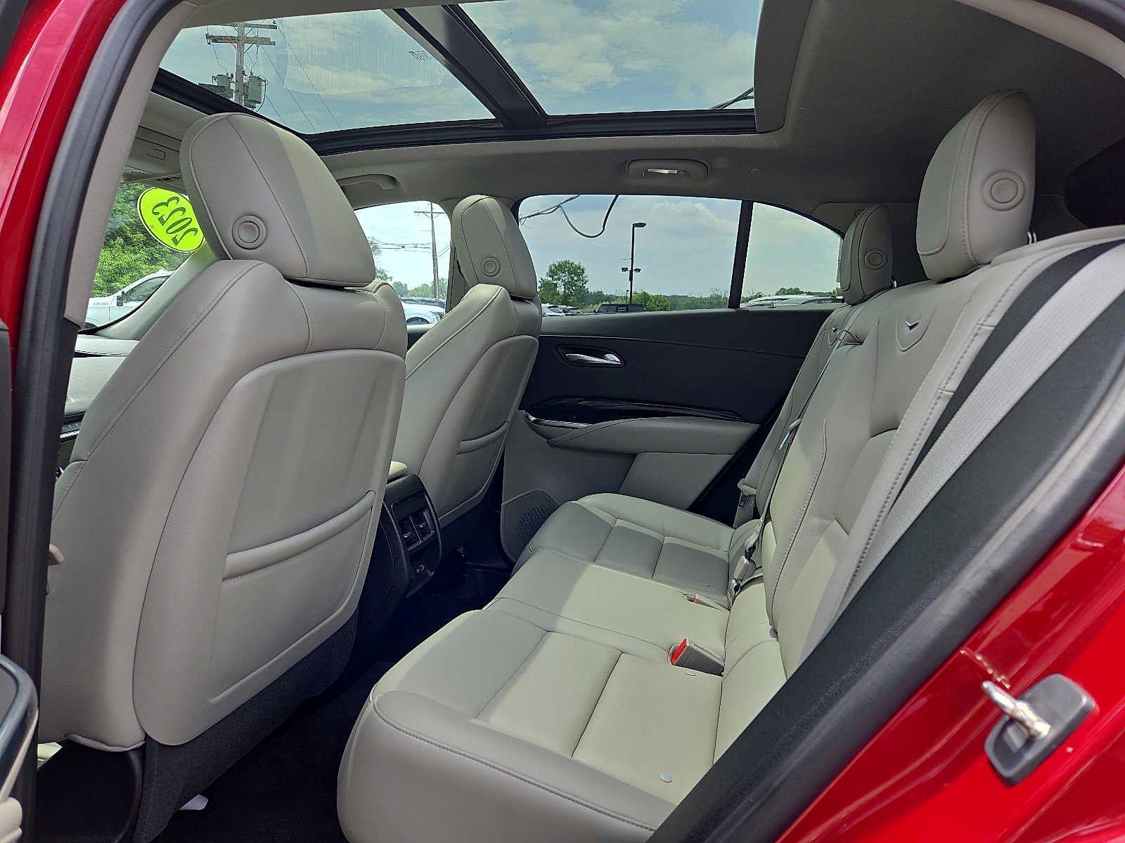 Certified 2023 Cadillac XT4 Premium Luxury w/ Cold Weather Package AWD/4WD image 5