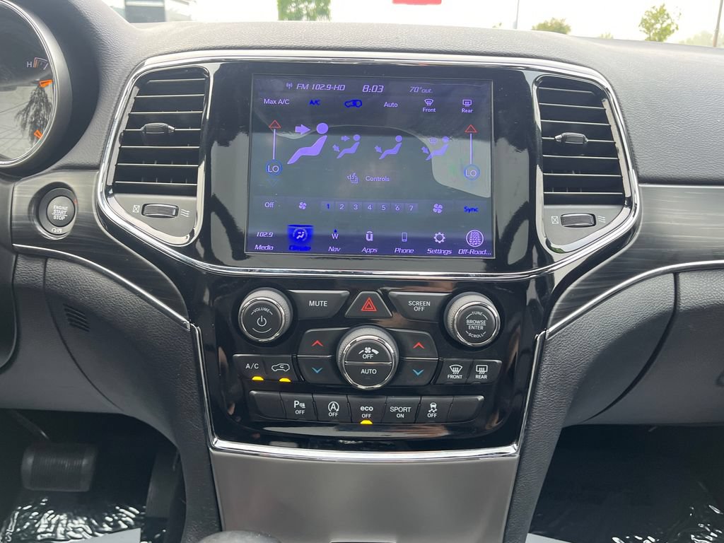 Used 2020 Jeep Grand Cherokee Limited w/ Luxury Group II AWD/4WD image 25