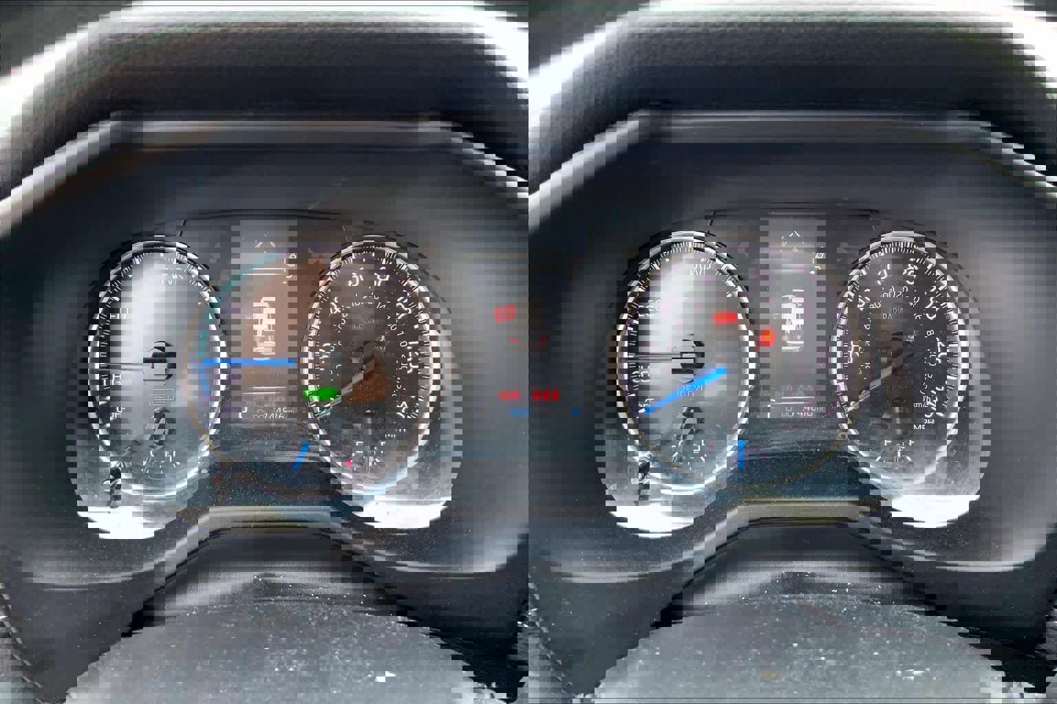 Used 2021 Toyota RAV4 LE image 26