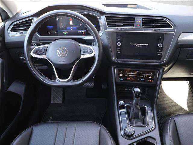 Used 2023 Volkswagen Tiguan SE AWD/4WD image 23