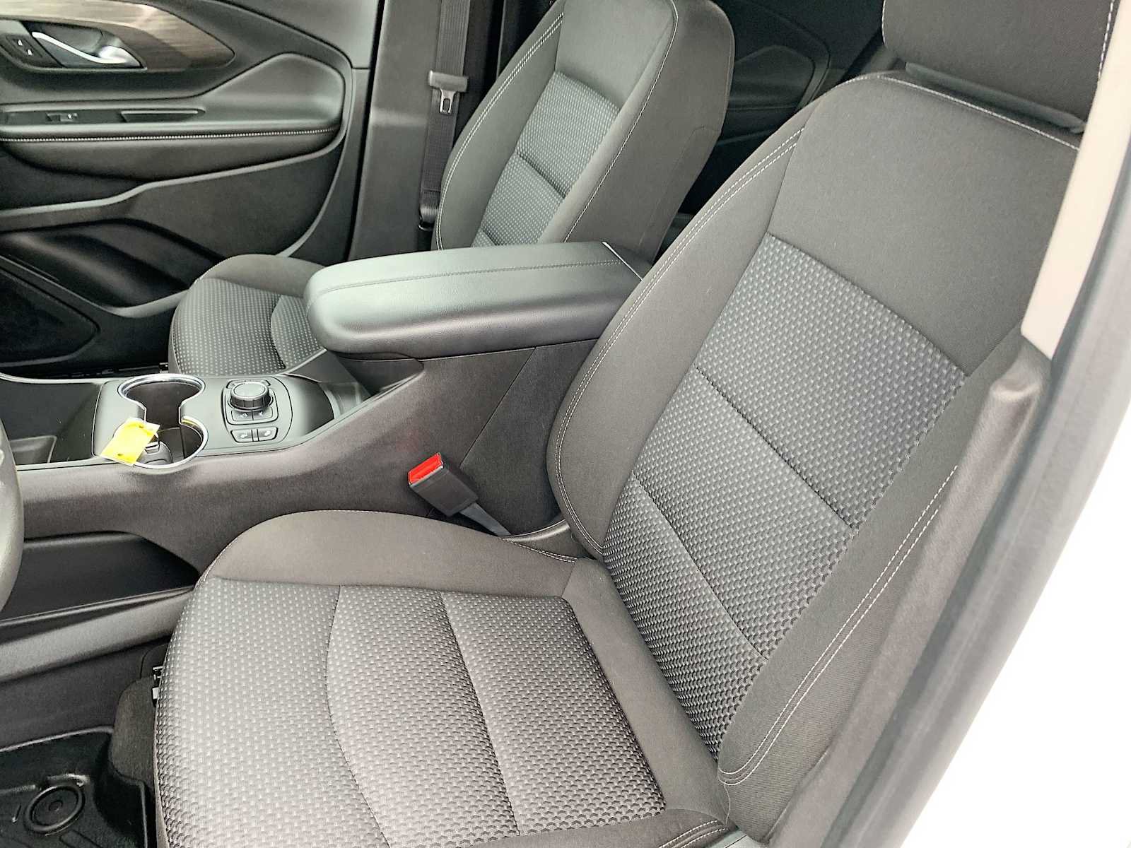 Certified 2022 GMC Terrain SLE w/ Driver Convenience Package AWD/4WD image 18