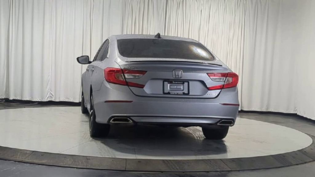 Used 2021 Honda Accord Sport image 8
