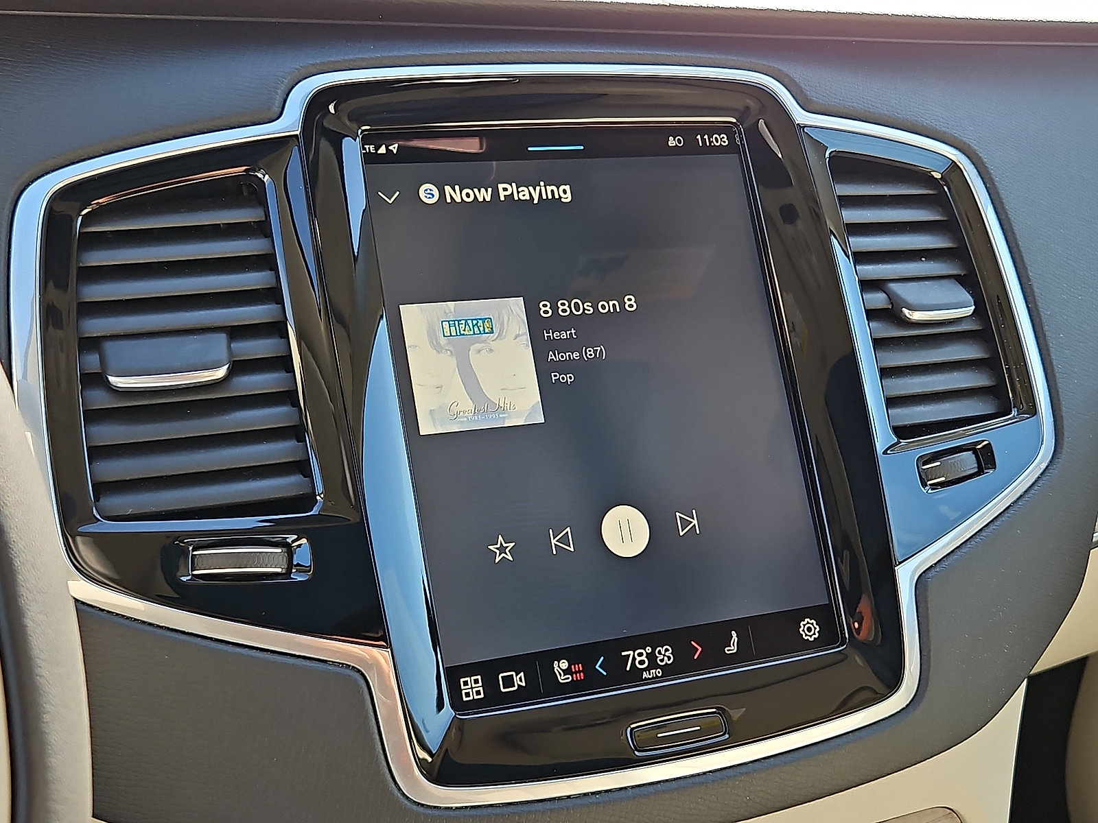 Certified 2024 Volvo XC90 B6 Plus w/ Protection Package Premier image 18