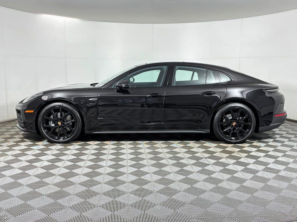 Used 2026 Porsche Panamera 4 image 2