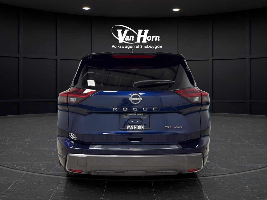 Used 2025 Nissan Rogue SL AWD/4WD image 6