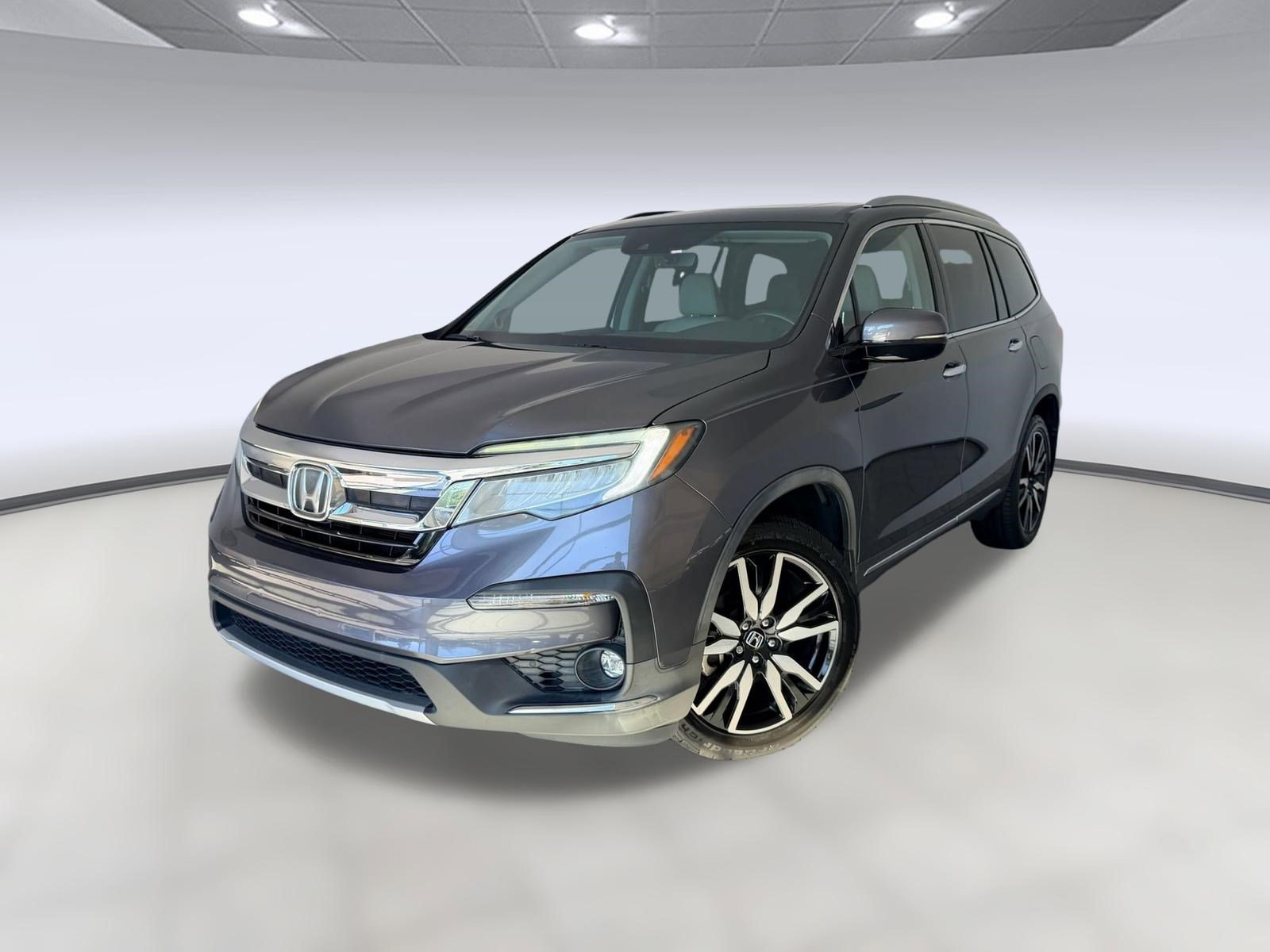 Used 2019 Honda Pilot Touring image 1
