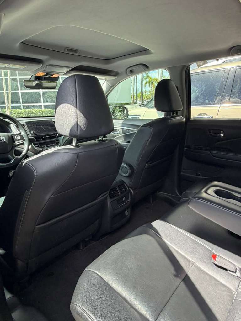 Used 2021 Honda Pilot Special Edition image 11