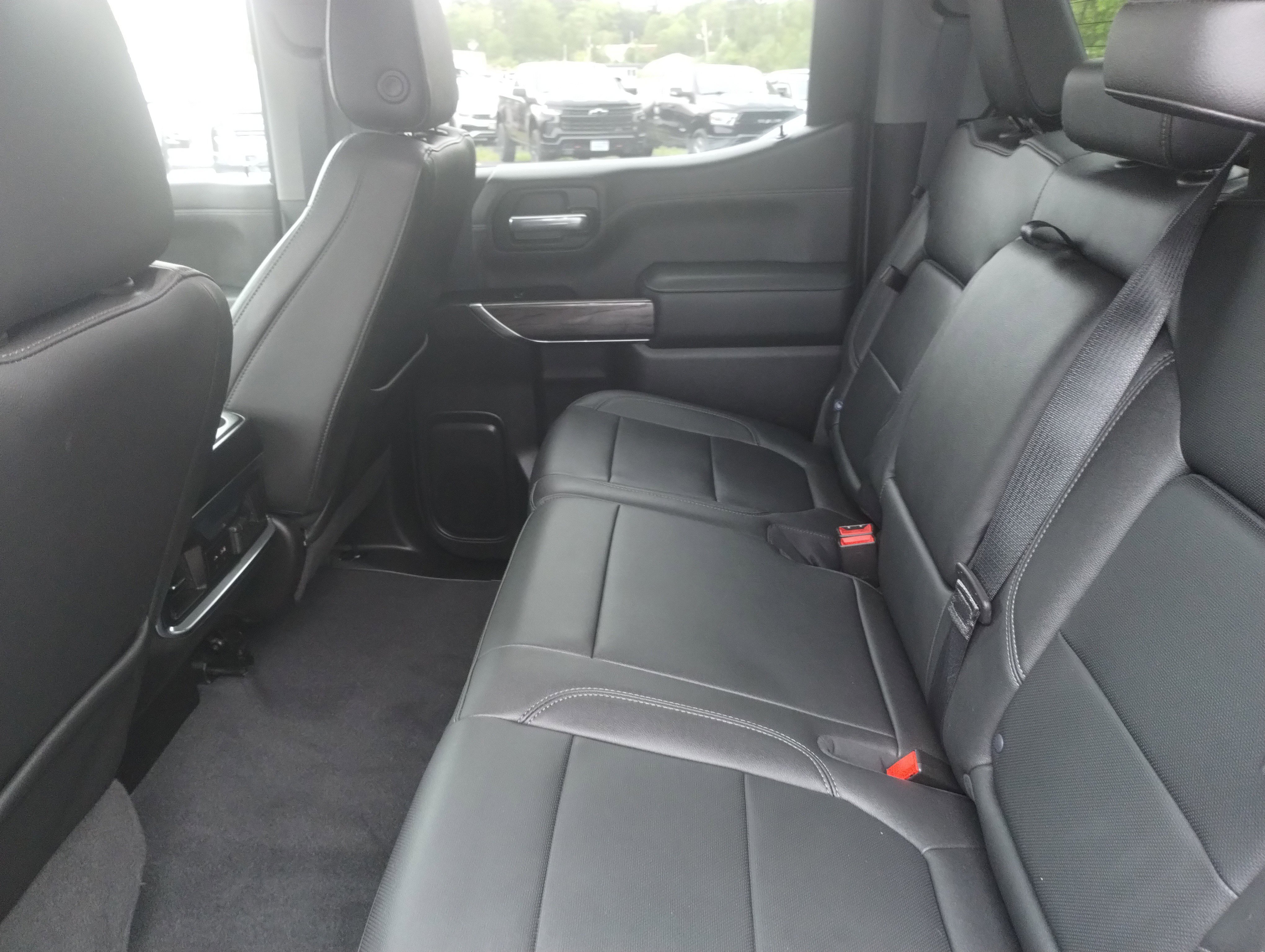 Used 2022 Chevrolet Silverado 1500 LTZ w/ Safety Package II image 16