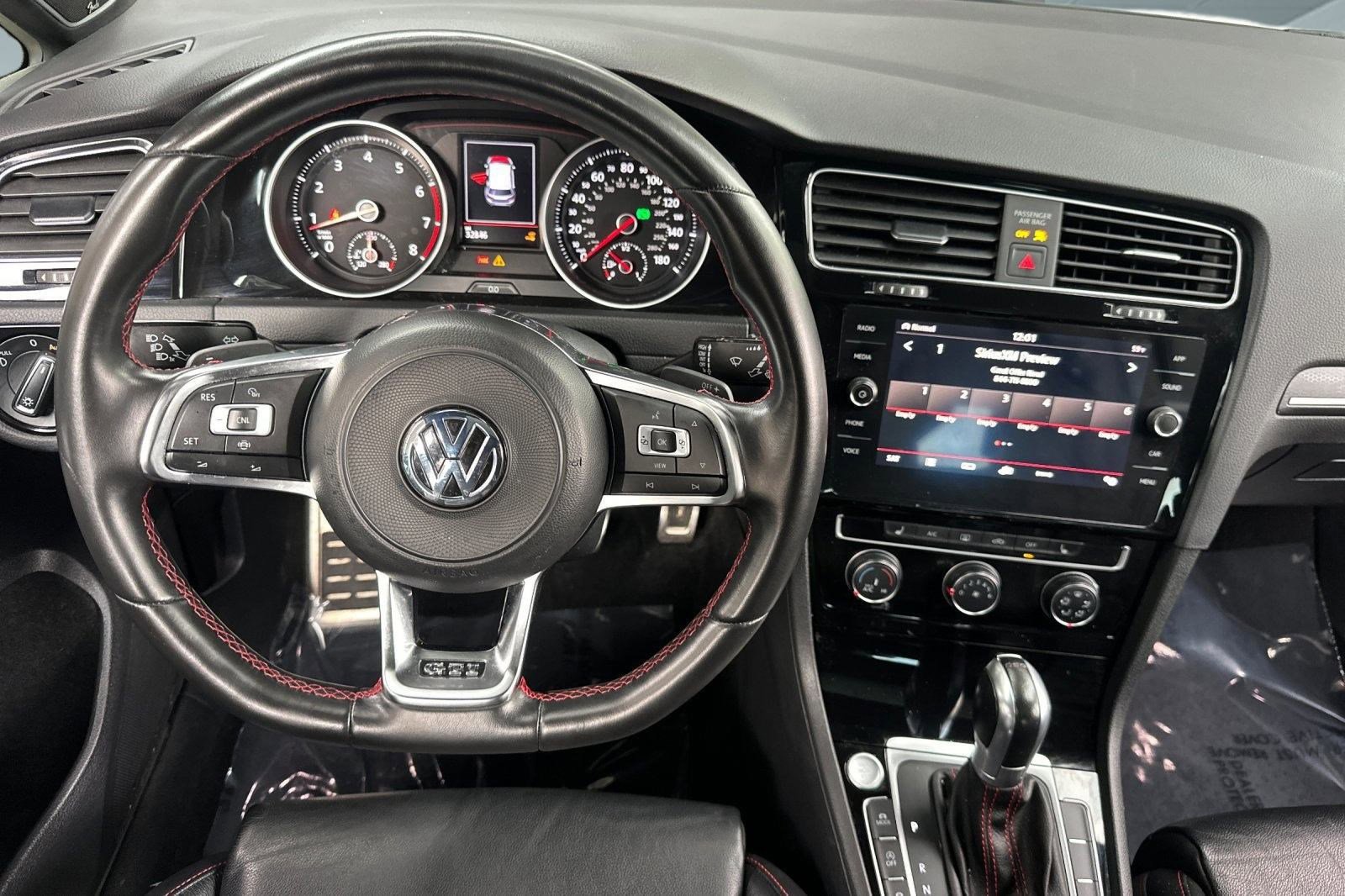 Used 2019 Volkswagen GTI SE w/ SE Experience Package image 27