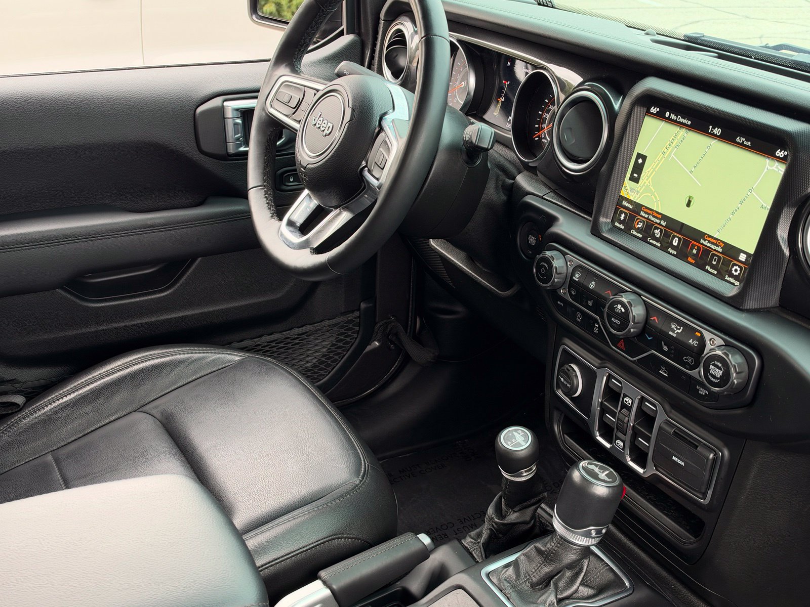 Used 2021 Jeep Wrangler Unlimited Sahara AWD/4WD image 17