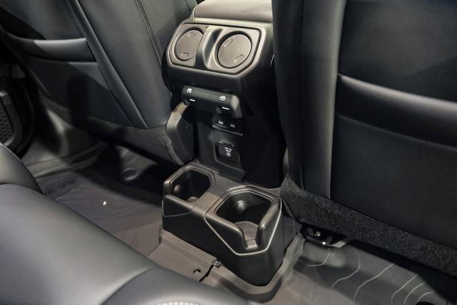 Used 2025 Jeep Gladiator Sport AWD/4WD image 86