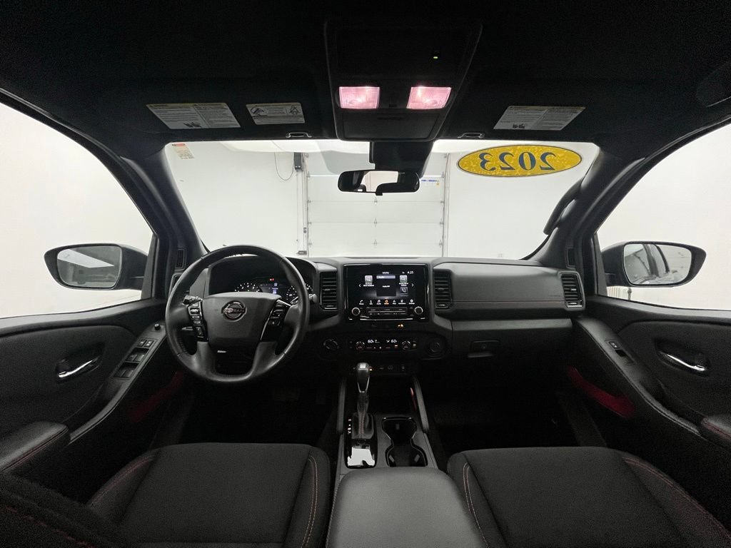 Used 2023 Nissan Frontier PRO-4X w/ Pro Convenience Package AWD/4WD image 4