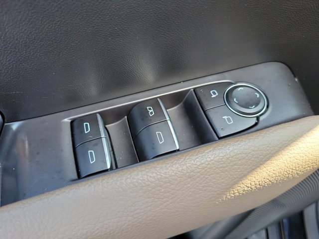 Used 2023 GMC Canyon Denali image 22