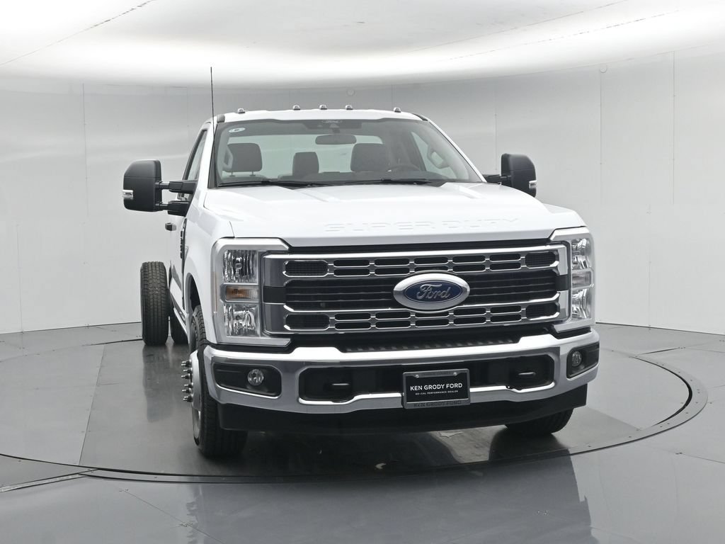 New 2026 Ford F350 XL w/ XL Chrome Package RWD image 46