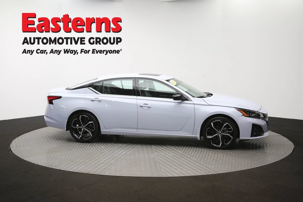 Used 2023 Nissan Altima 2.5 SR w/ SR Premium Package FWD image 47