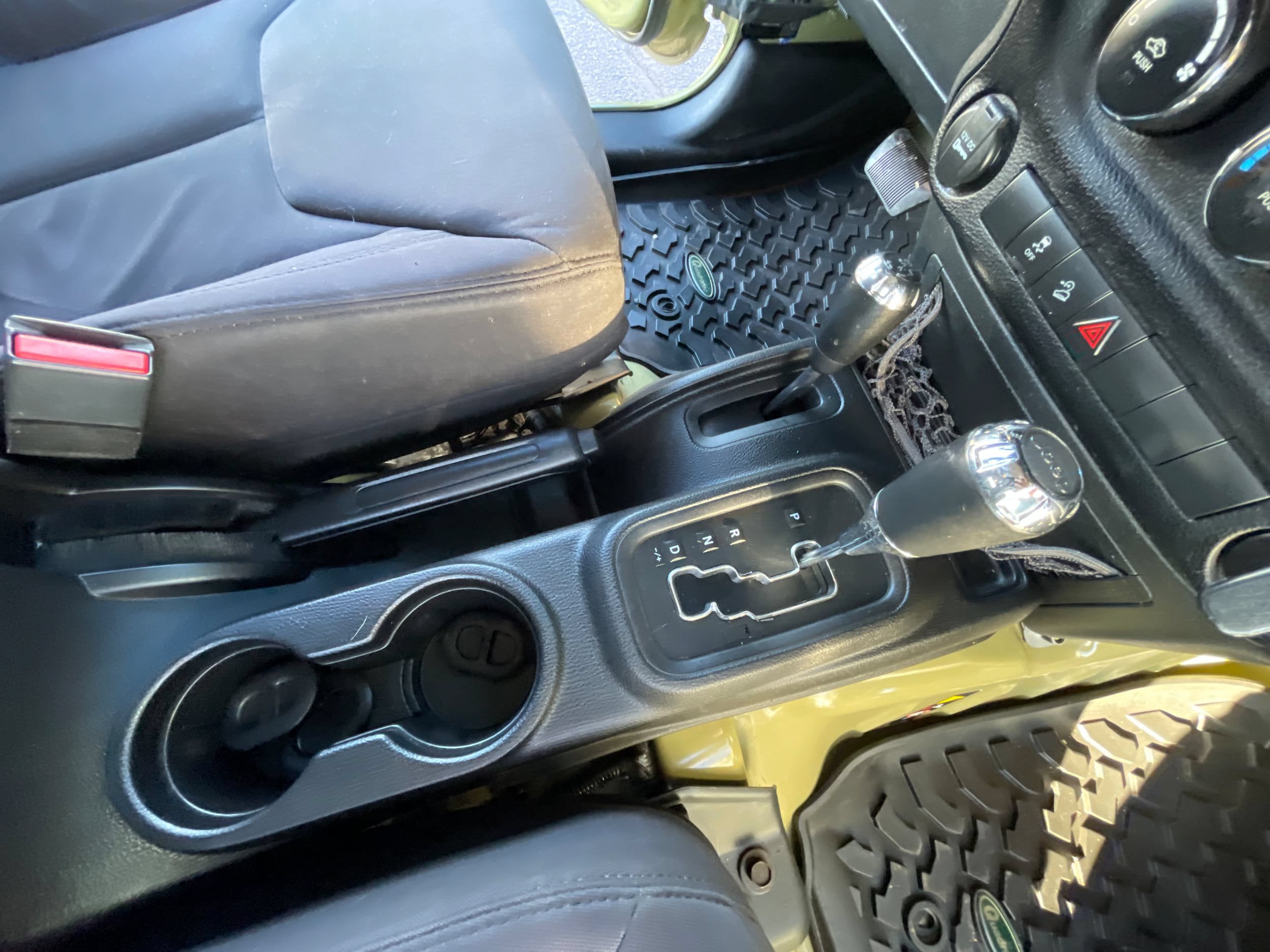 Used 2013 Jeep Wrangler Unlimited Sport w/ Mopar Black Appearance Group AWD/4WD image 18
