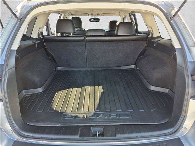 Used 2010 Subaru Outback 3.6R Limited AWD/4WD image 6