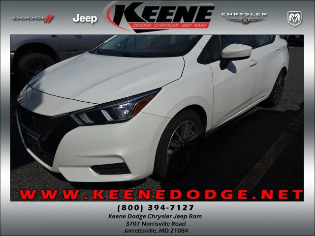Used 2022 Nissan Versa SV FWD image 1