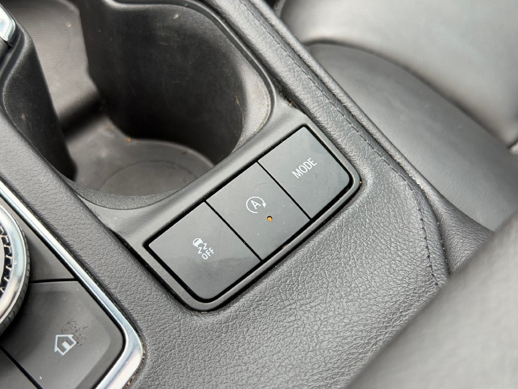 Used 2024 Cadillac XT4 Premium Luxury FWD image 29