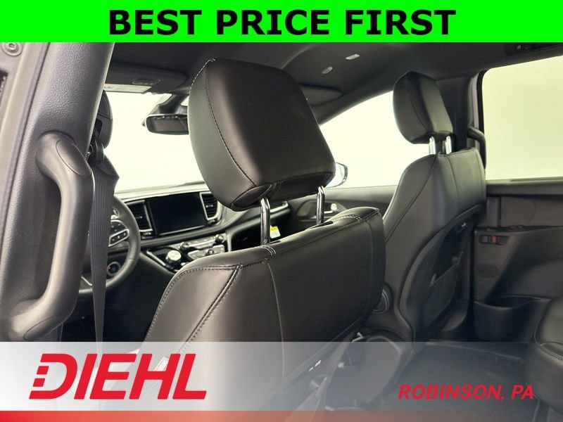 New 2026 Chrysler Pacifica Select image 21