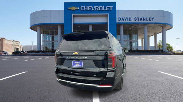 Used 2025 Chevrolet Suburban LT AWD/4WD image 7