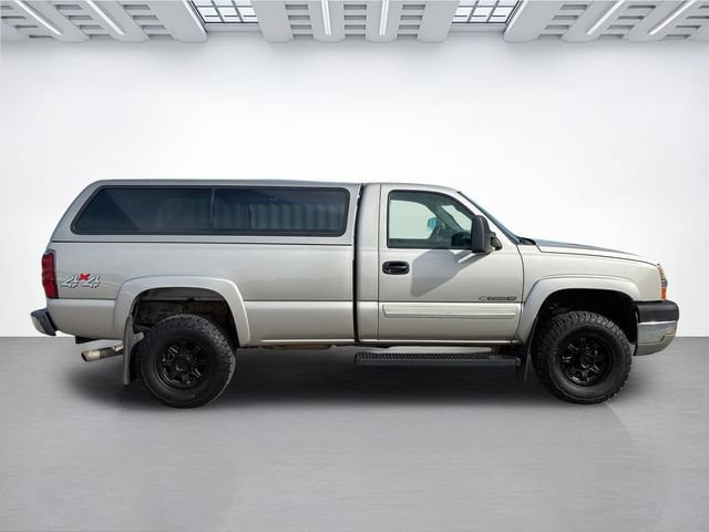 Used 2004 Chevrolet Silverado 2500 LS AWD/4WD image 3